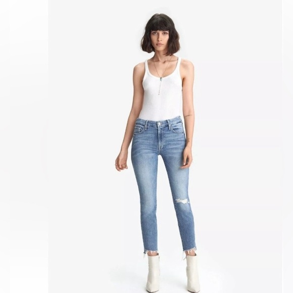 MOTHER Denim - MOTHER The Stunner Ankle Step Fray Jeans in Exposed Secret Sister Size 25